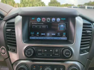 Chevrolet Suburban 2019 4x2 LT 4dr SUV