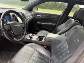 Chrysler 300 2014