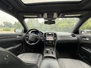 Chrysler 300 2014