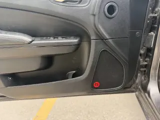 Chrysler 300 2014