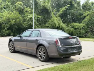 Chrysler 300 2014