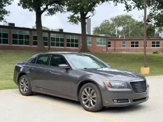 Chrysler 300 2014