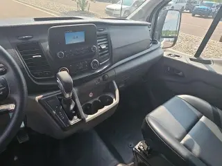Ford Transit 2025 Tracción en las cuatro ruedas 250 3 puertas LWB Techo alto Furgón de carga