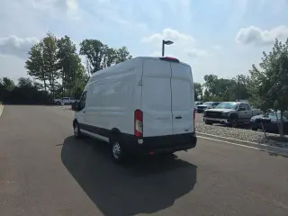 Ford Transit 2025 Tracción en las cuatro ruedas 250 3 puertas LWB Techo alto Furgón de carga