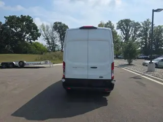 Ford Transit 2025 Tracción en las cuatro ruedas 250 3 puertas LWB Techo alto Furgón de carga