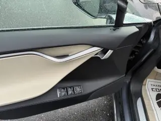 Tesla Model S 2019