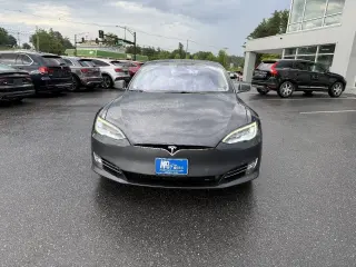 Tesla Model S 2019