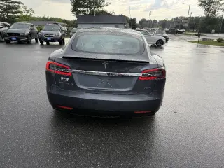 Tesla Model S 2019