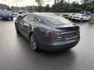 Tesla Model S 2019