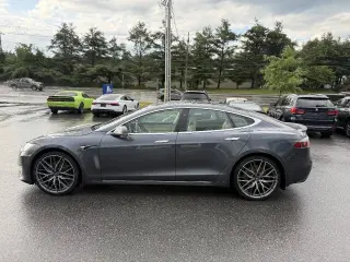 Tesla Model S 2019