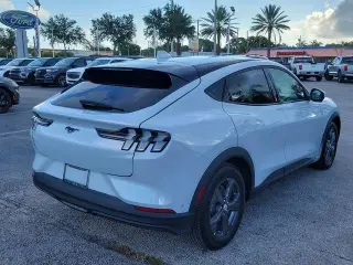 Ford Mustang Mach-E 2022 Select 4dr SUV