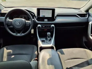 Toyota RAV4 2025 LE 4dr SUV