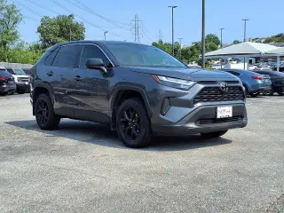 Toyota RAV4 2025 LE 4dr SUV