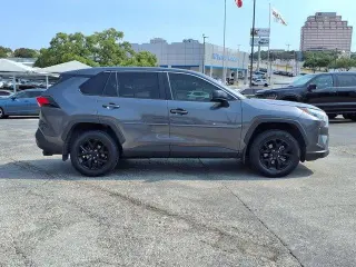 Toyota RAV4 2025 LE 4dr SUV