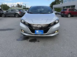 Nissan LEAF 2024