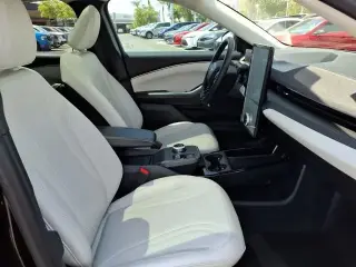 Ford Mustang Mach-E 2023 Premium 4dr SUV