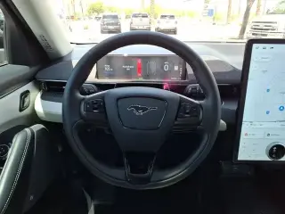 Ford Mustang Mach-E 2023 Premium 4dr SUV