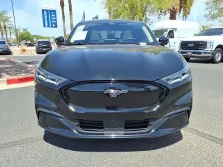 Ford Mustang Mach-E 2023 Premium 4dr SUV
