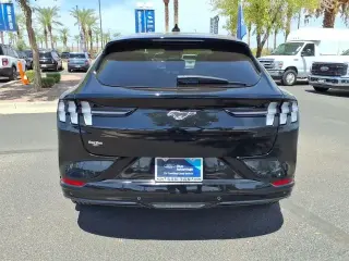 Ford Mustang Mach-E 2023 Premium 4dr SUV