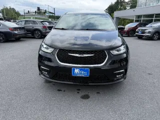 2025 Chrysler Pacifica
