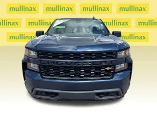 Chevrolet Silverado 1500 2021 4x2 Custom Cabina Crew de 4 puertas, caja larga de 5,8 pies