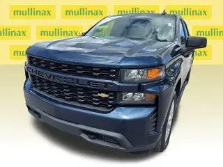 Chevrolet Silverado 1500 2021 4x2 Custom Cabina Crew de 4 puertas, caja larga de 5,8 pies