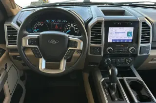 Ford F-150 2015 4x4 Lariat 4 puertas SuperCrew 1,68 m de distancia entre ejes (5,5 pies)