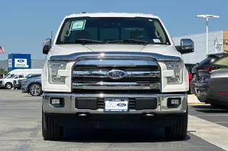 Ford F-150 2015 4x4 Lariat 4 puertas SuperCrew 1,68 m de distancia entre ejes (5,5 pies)