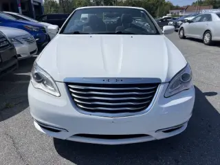 Chrysler 200 2012