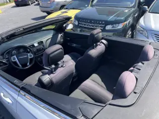 Chrysler 200 2012