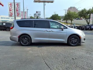 Chrysler Pacifica 2020 Touring L 4dr Mini-Van