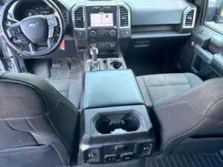 Ford F-150 2017 4x4 XLT 4dr SuperCrew 5.5 ft. SB