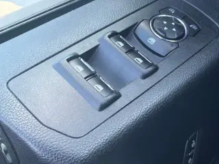 Ford F-150 2017 4x4 XLT 4dr SuperCrew 5.5 ft. SB