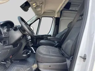 Ram ProMaster 2025 Tradesman 2500 159 WB 3dr High Roof Cargo Van sin asiento de pasajero