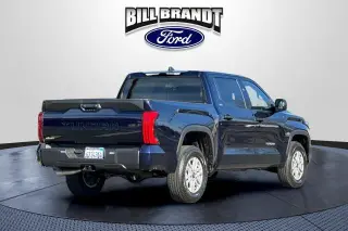 Toyota Tundra 2026 4x4 SR5 4dr CrewMax Cab Pickup SB