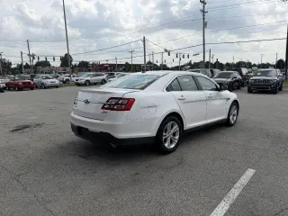 2017 Ford Taurus