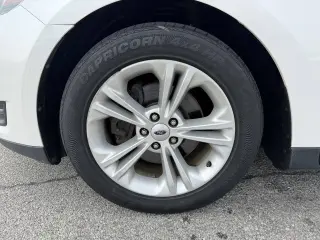2017 Ford Taurus