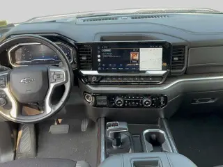 Chevrolet Silverado 1500 2022 4x4 RST 4dr Cab de Tripulación 5.8 ft. SB
