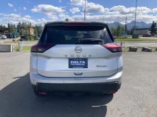 Nissan Rogue 2024