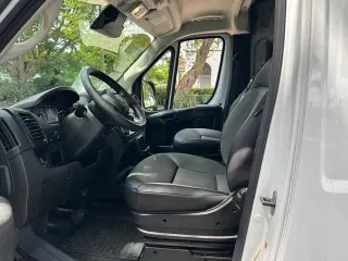 Ram ProMaster 2025 Tradesman 3500 159 WB 3dr High Roof Cargo Van sin asiento del pasajero