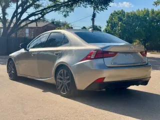 Lexus IS 200t 2016