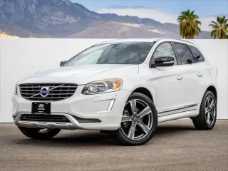 Volvo XC60 2017 AWD T6 Dinámico 4dr SUV