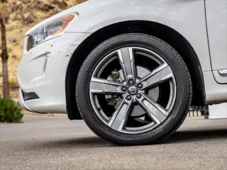 Volvo XC60 2017 AWD T6 Dinámico 4dr SUV