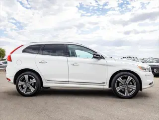 Volvo XC60 2017 AWD T6 Dinámico 4dr SUV