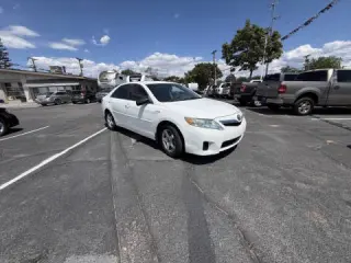 Toyota Camry Hybrid 2011