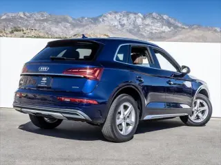 Audi Q5 2023 AWD quattro Premium 40 TFSI 4dr SUV