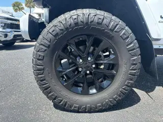 Jeep Gladiator 2022 4x4 Overland 4dr Crew Cab 5.0 ft. SB