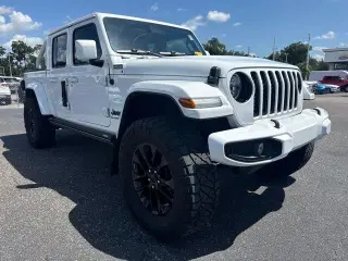 Jeep Gladiator 2022 4x4 Overland 4dr Crew Cab 5.0 ft. SB
