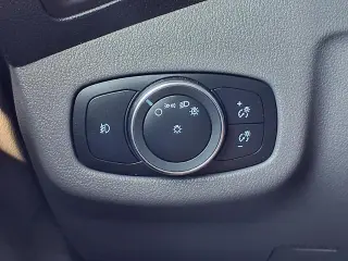 Ford Transit Connect 2022 XLT 4 puertas LWB furgoneta con puerta trasera elevadora