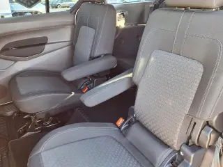 Ford Transit Connect 2022 XLT 4 puertas LWB furgoneta con puerta trasera elevadora